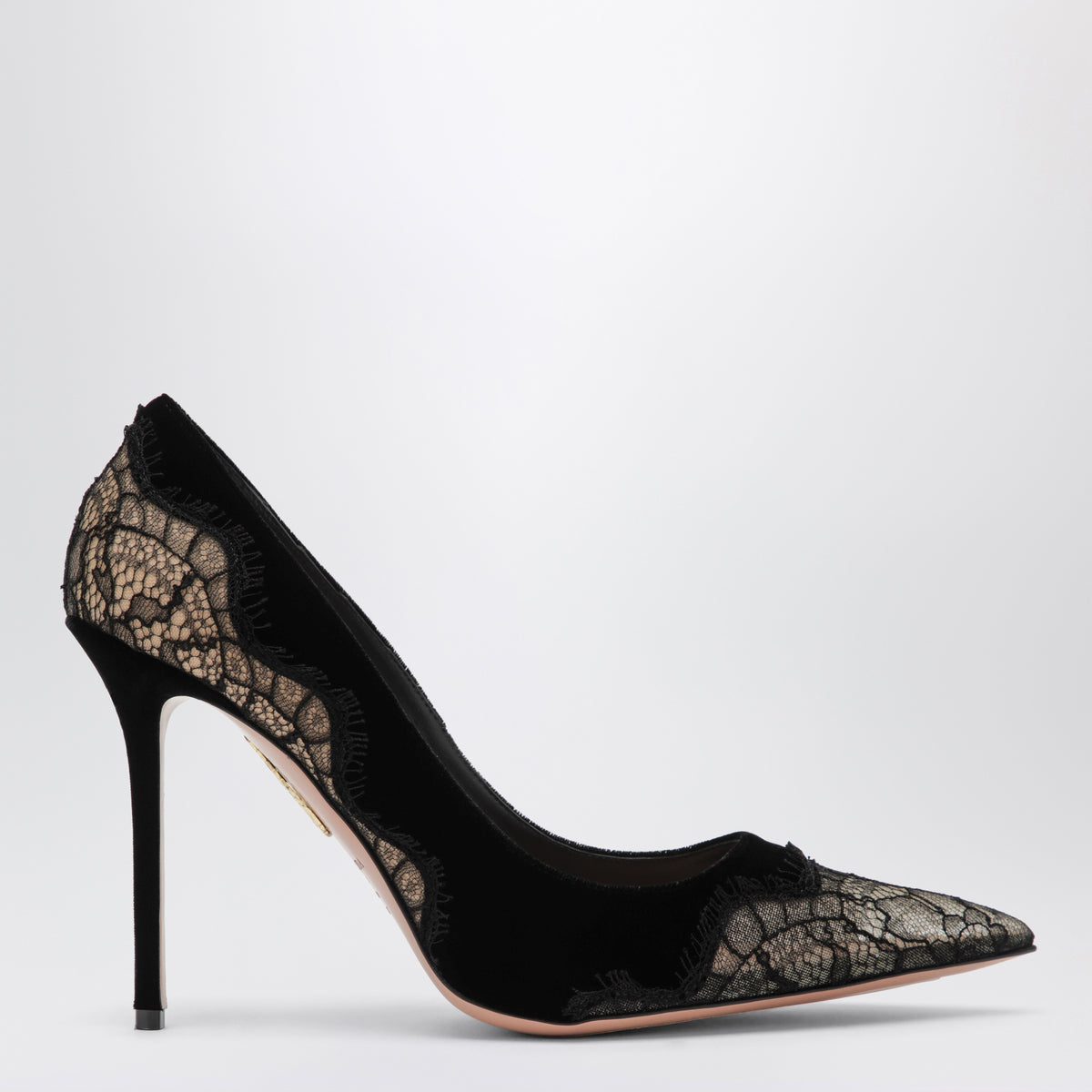 Meadow 105 black velvet pumps