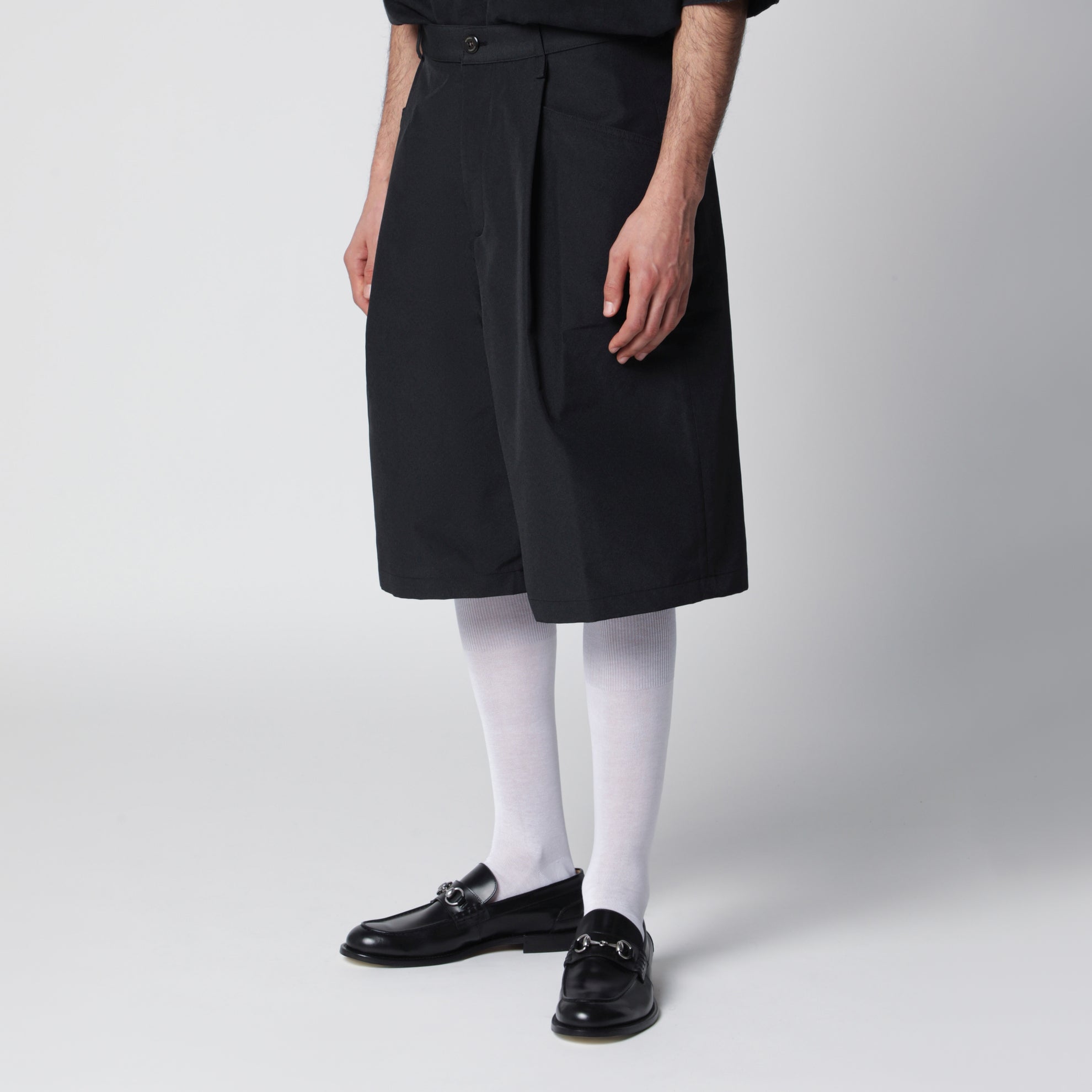 Bermuda ampio nero in cotone