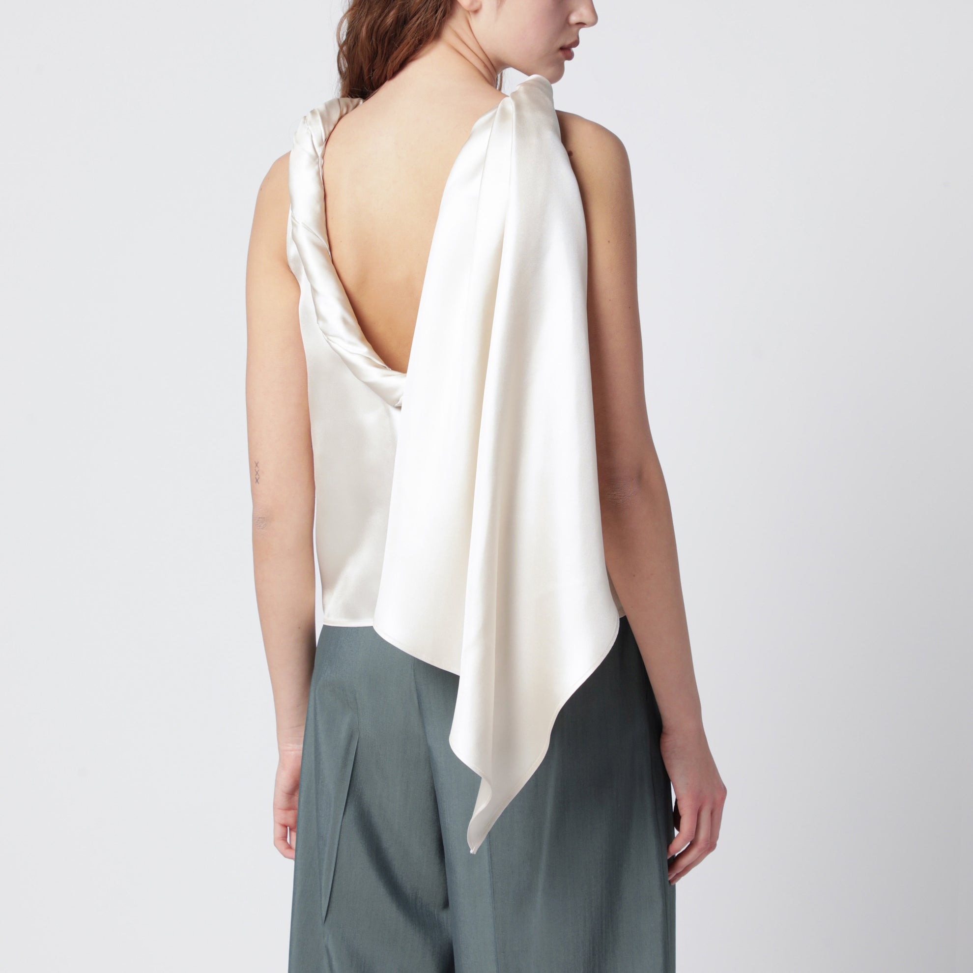 Top con collo ritorto Wilma