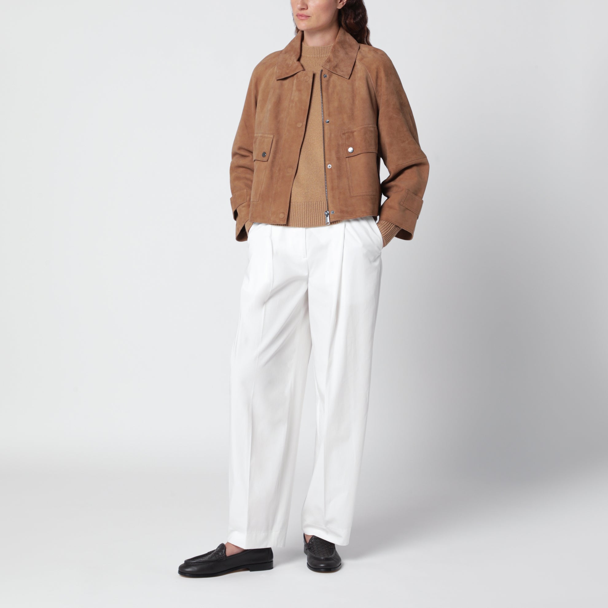 Haselnussbraune Jacke aus weichem Wildleder