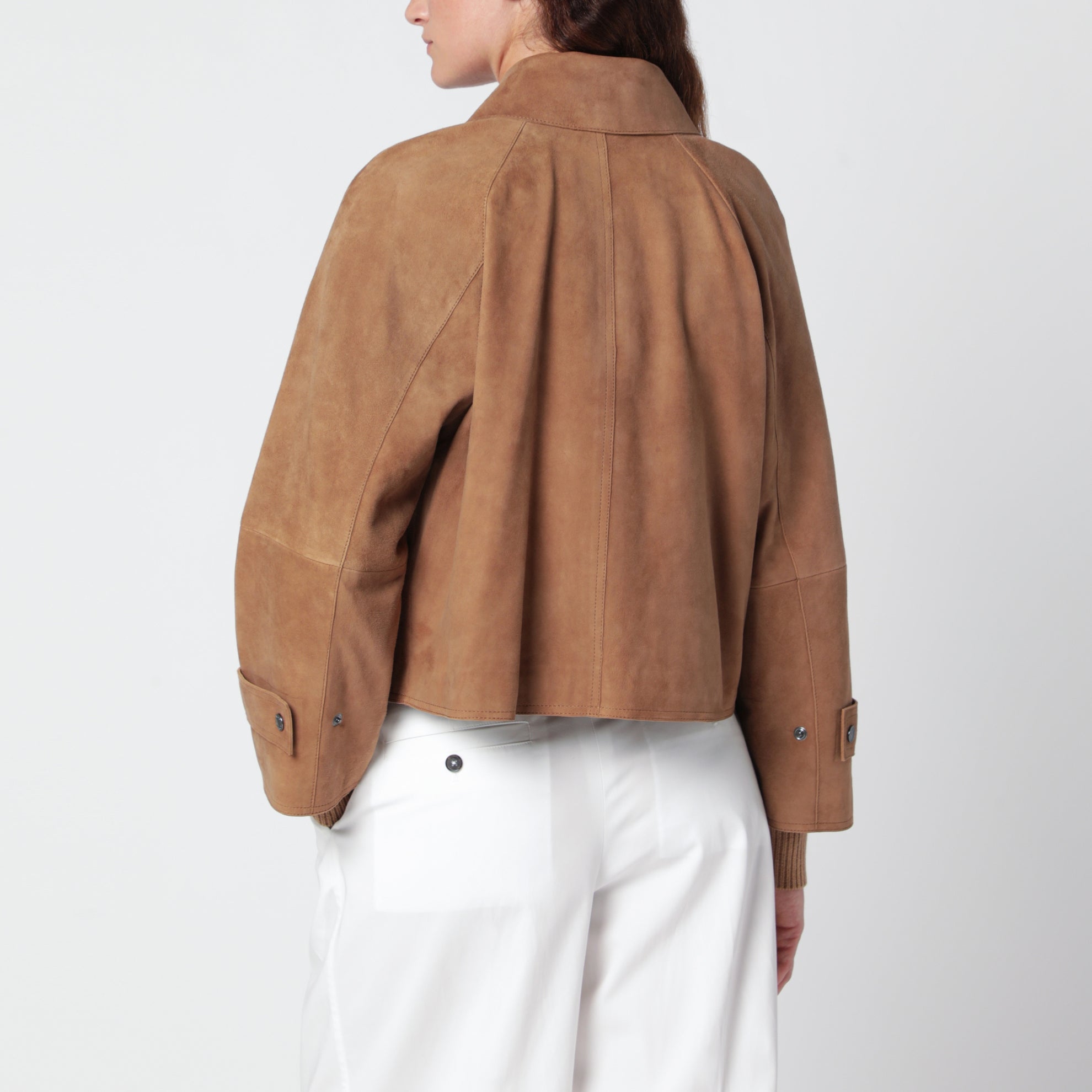 Haselnussbraune Jacke aus weichem Wildleder