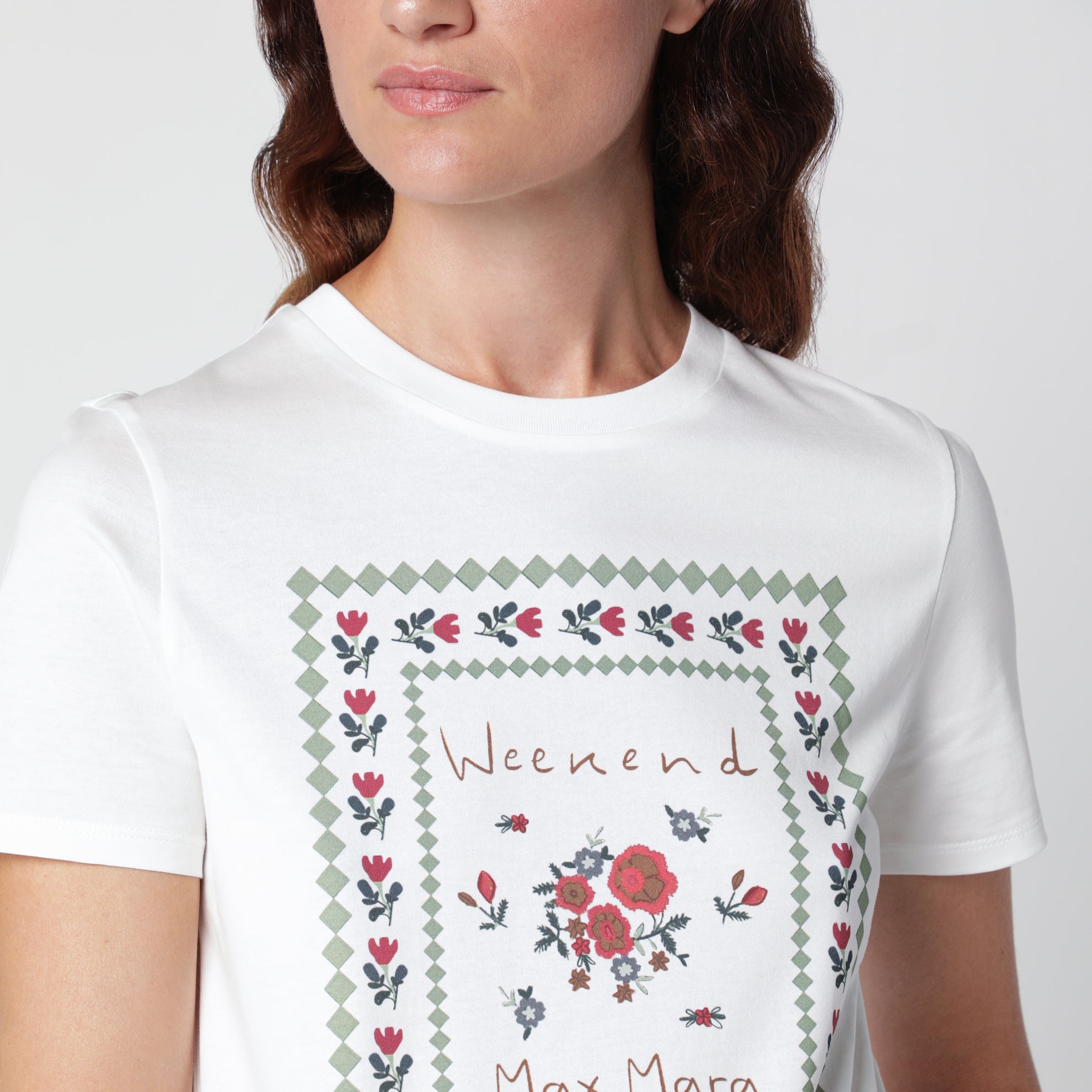 T-shirt bianca in cotone con stampa