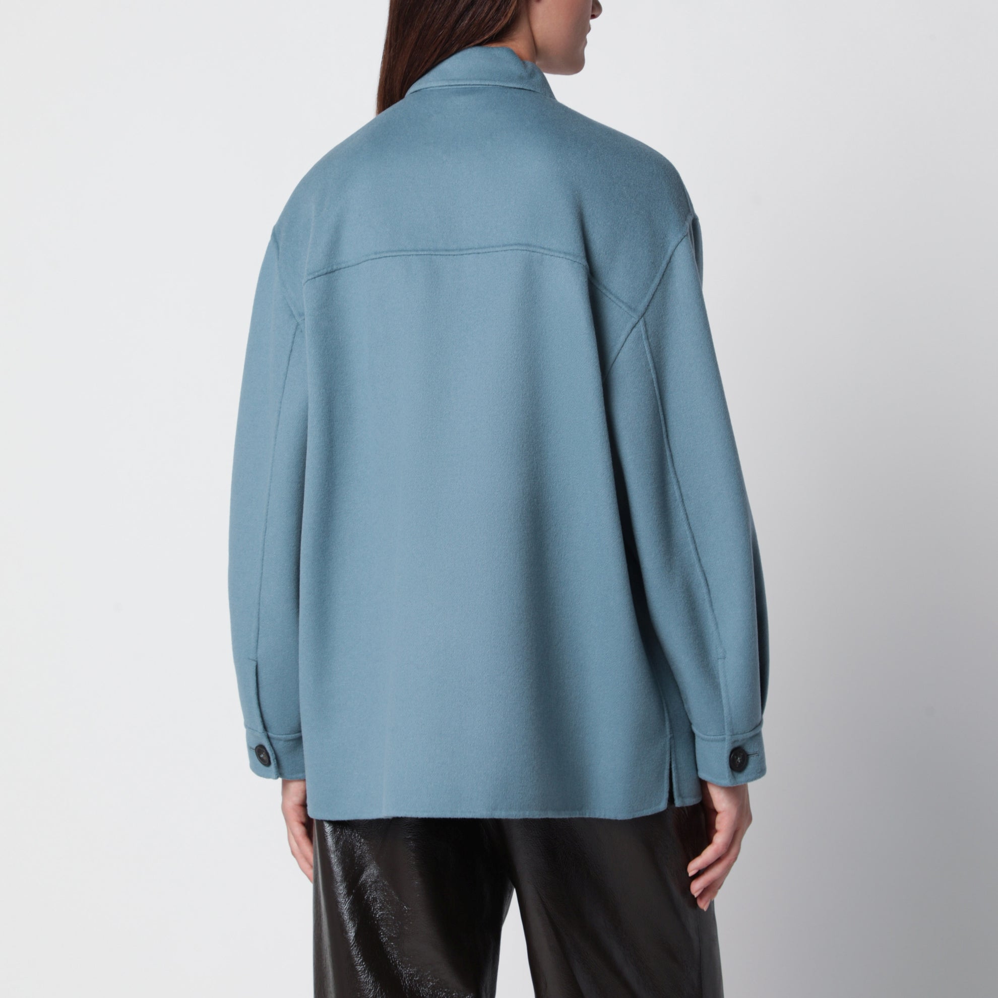 Blaue Hemdjacke aus Wolle