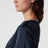 T-shirt bleu satiné à col rond