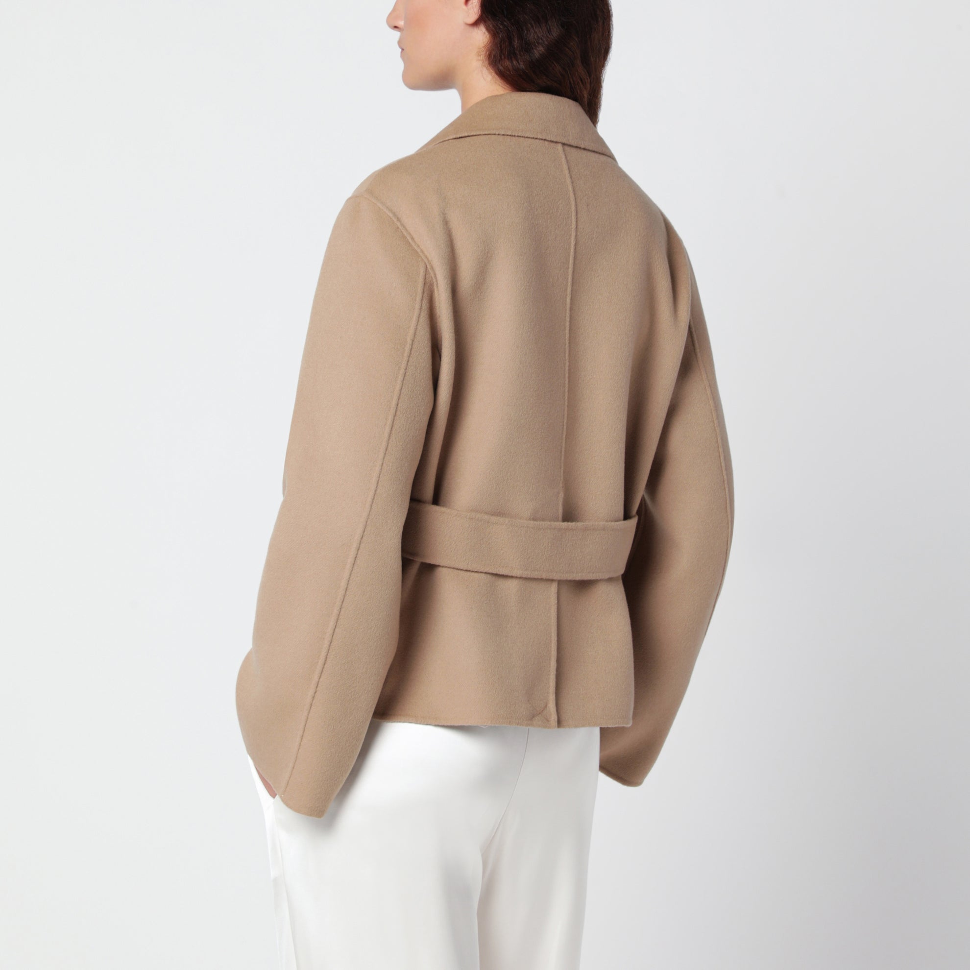 Veste courte en laine camel