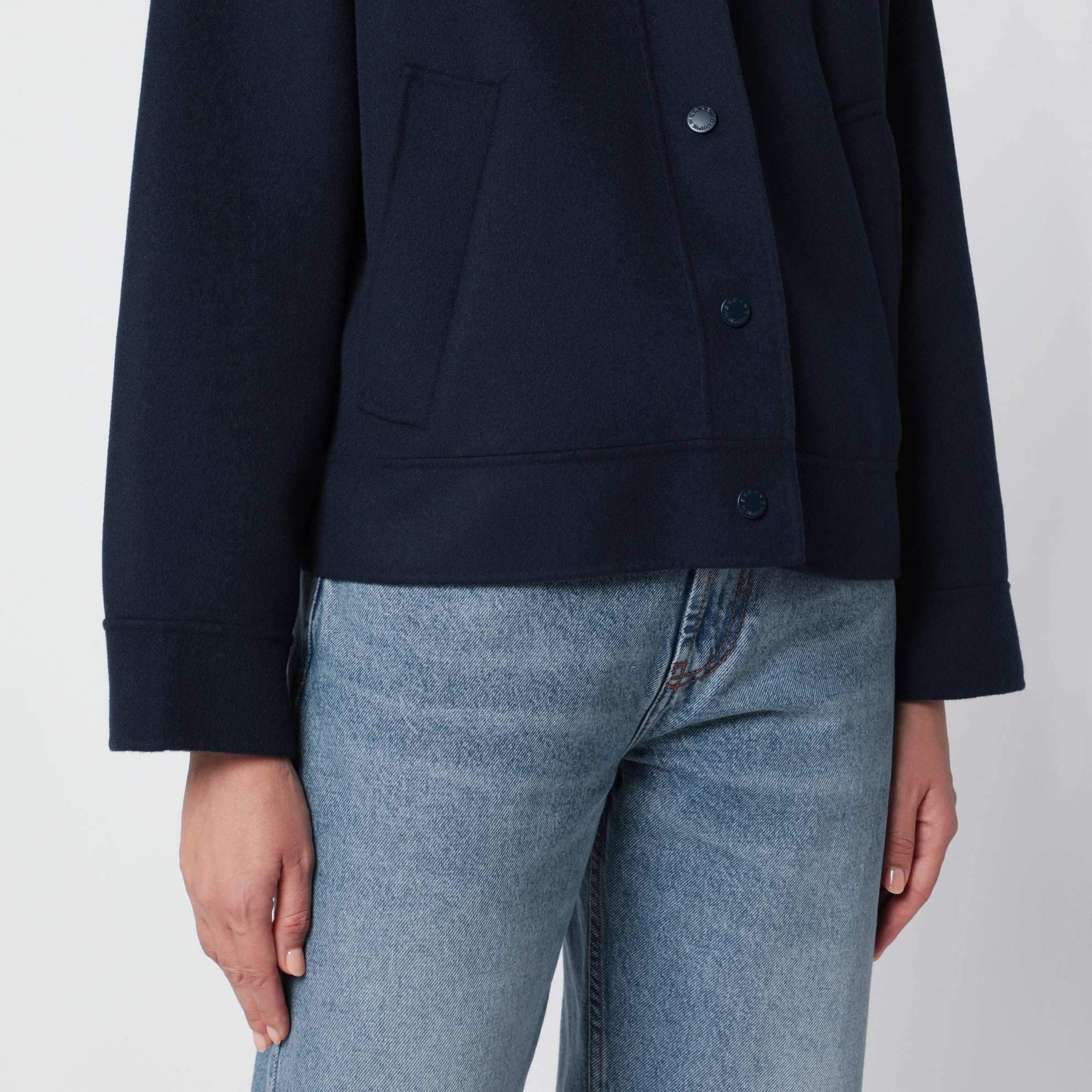 Giacca con cappuccio blu in lana