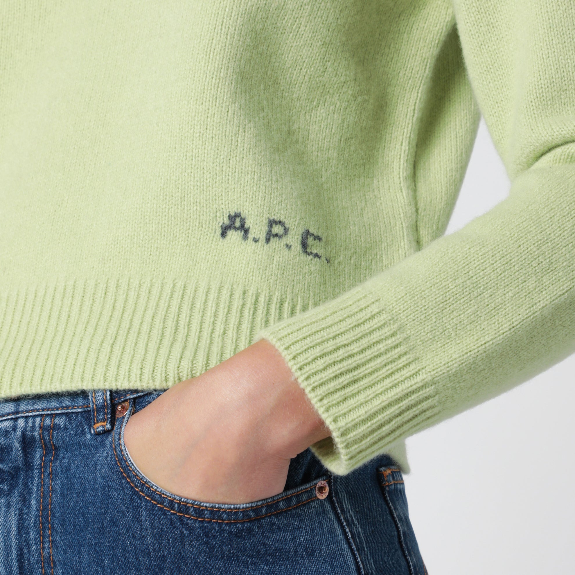 Pull col rond vert lime en laine