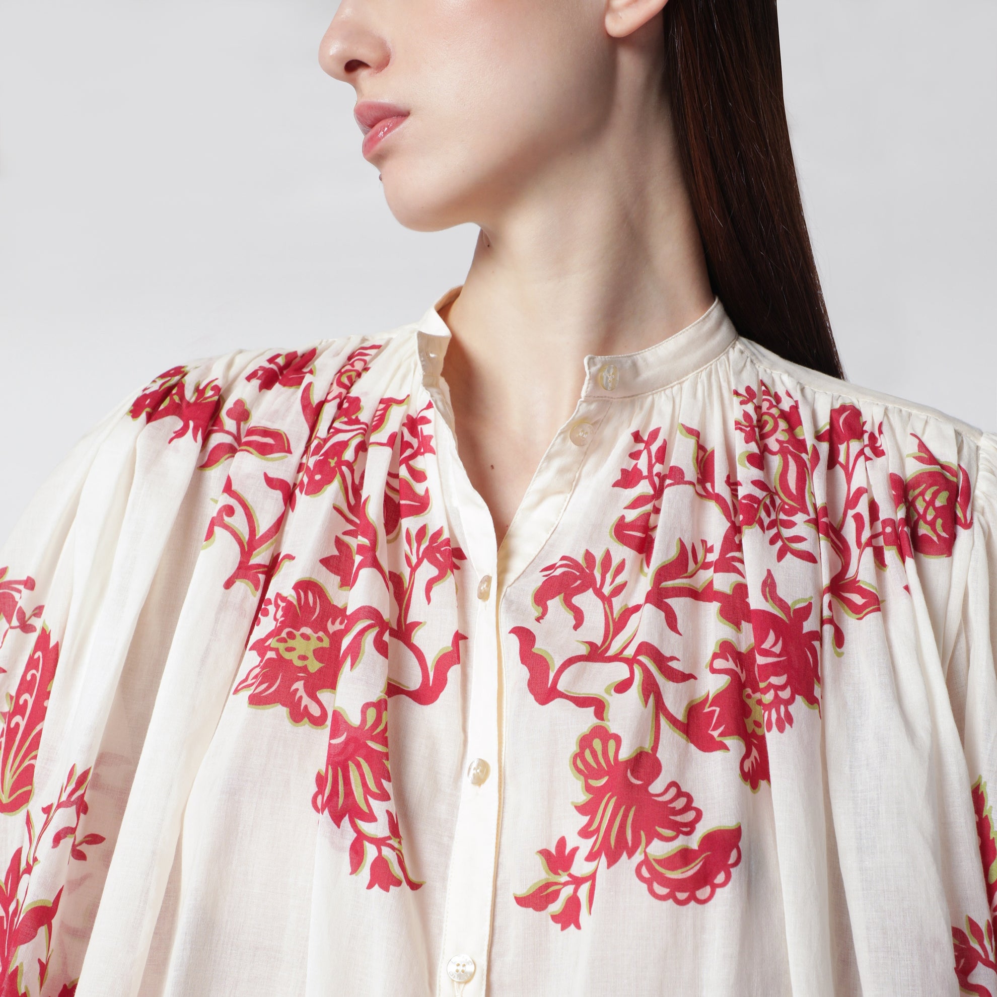 Bluse aus Baumwollvoile mit floralem Print