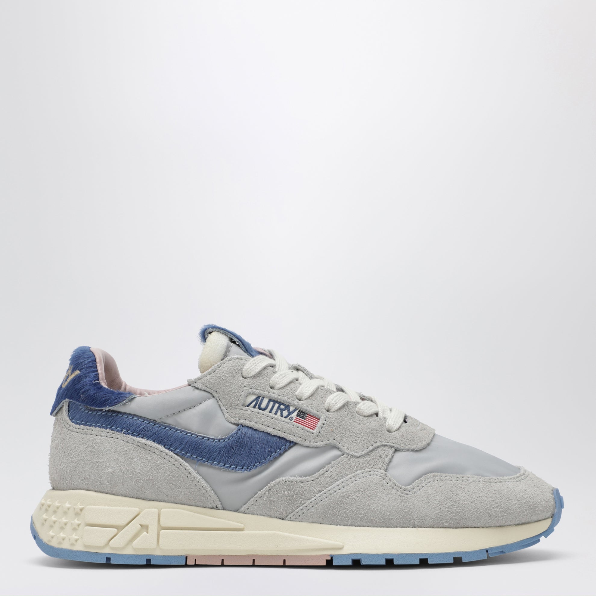 Reelwind Low grey sneakers with light blue pony hair insert