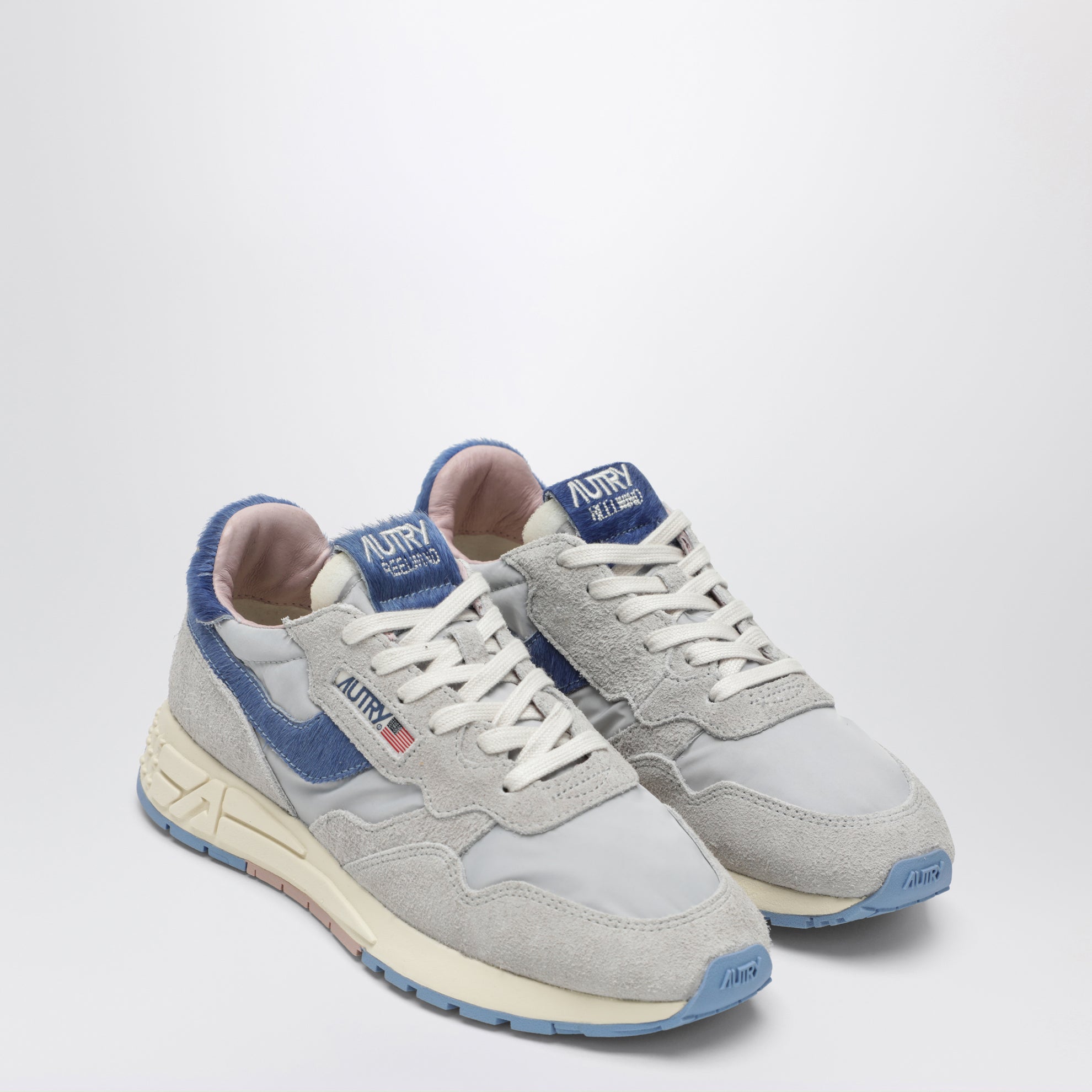 Reelwind Low grey sneakers with light blue pony hair insert