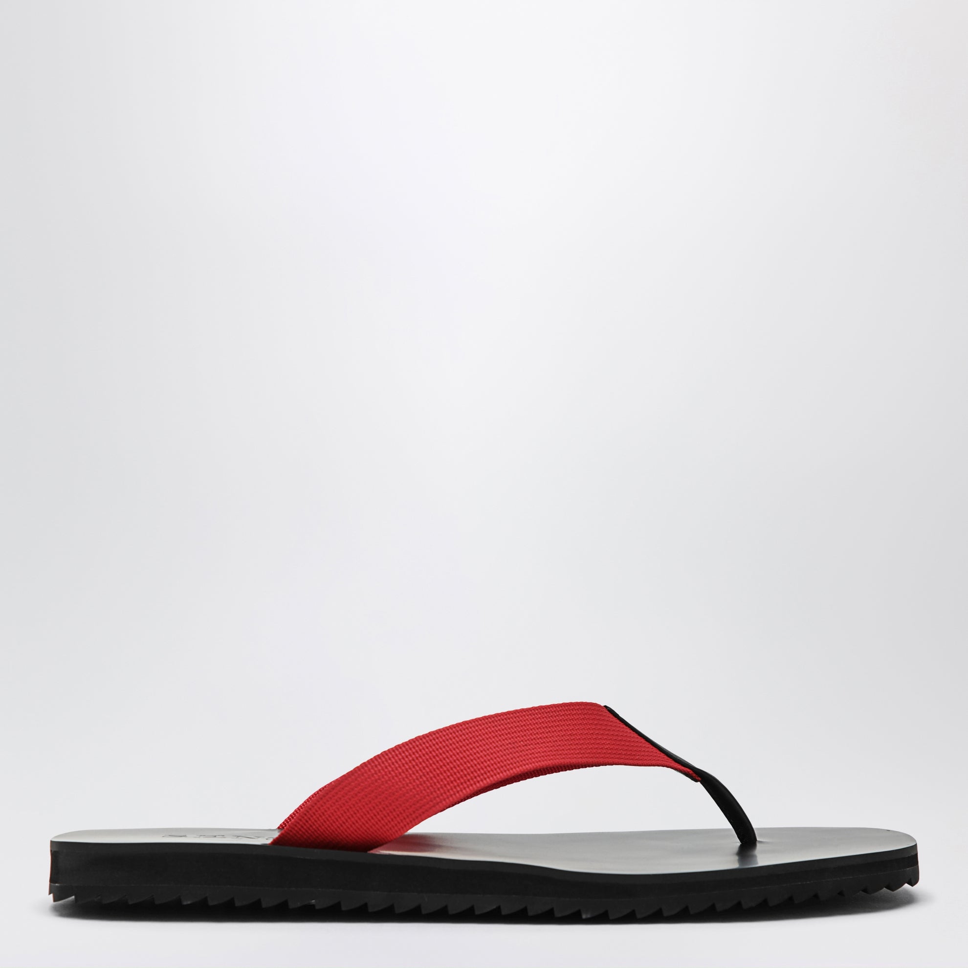Xylon red leather and fabric slides