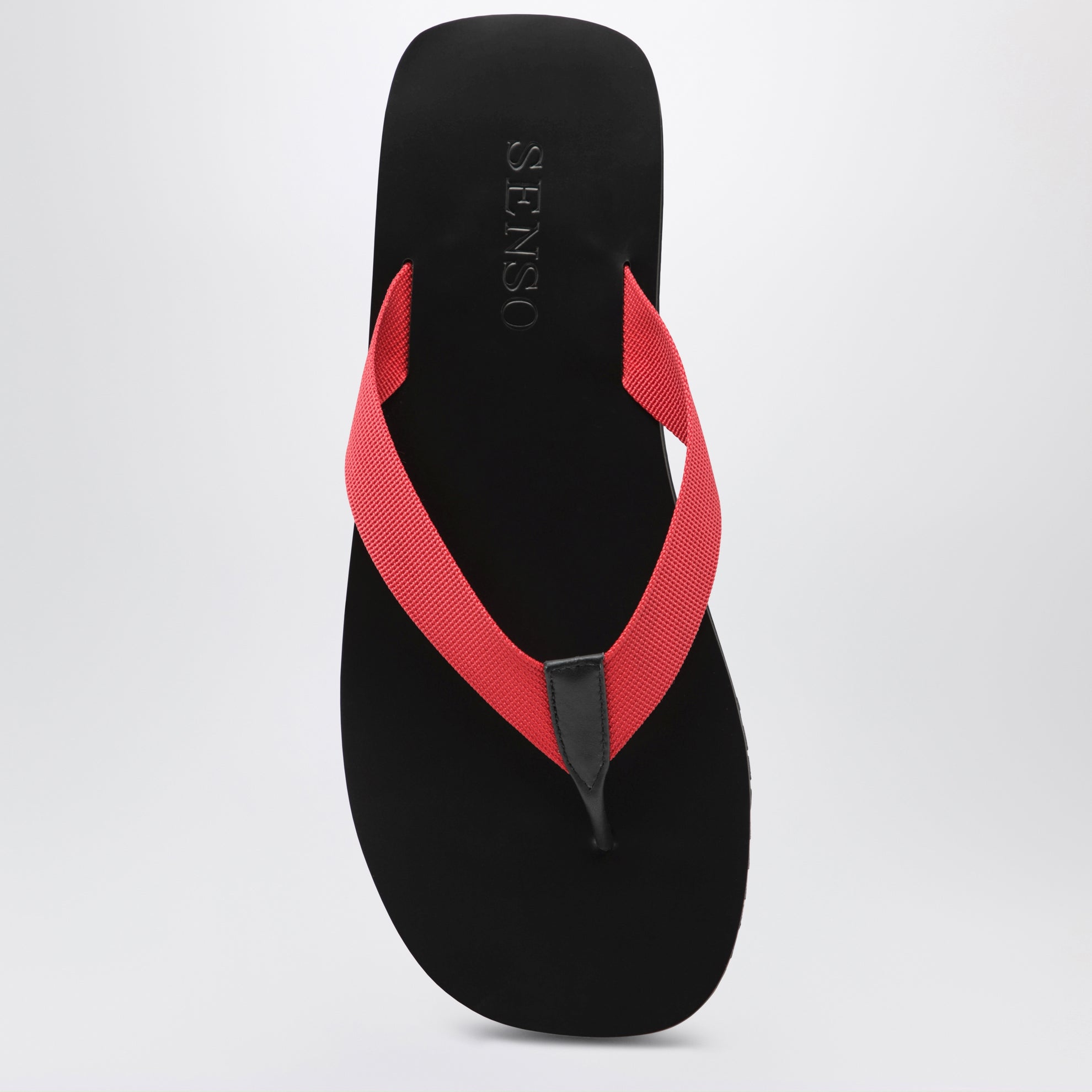Xylon red leather and fabric slides