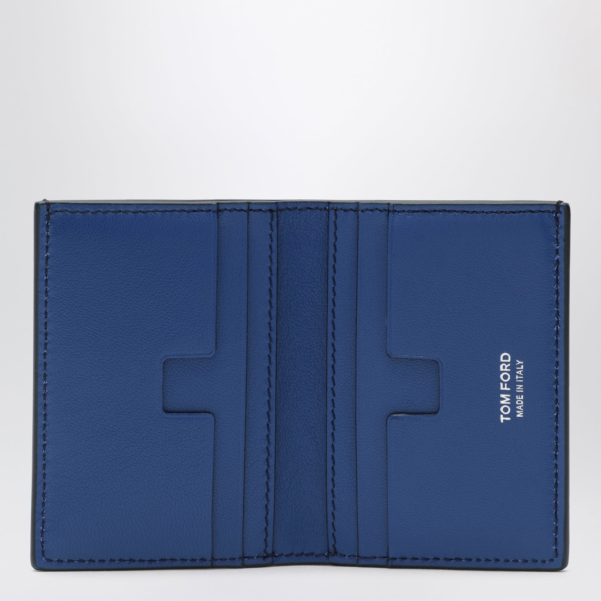 Book-style card holder in glossy crocodile-effect leather