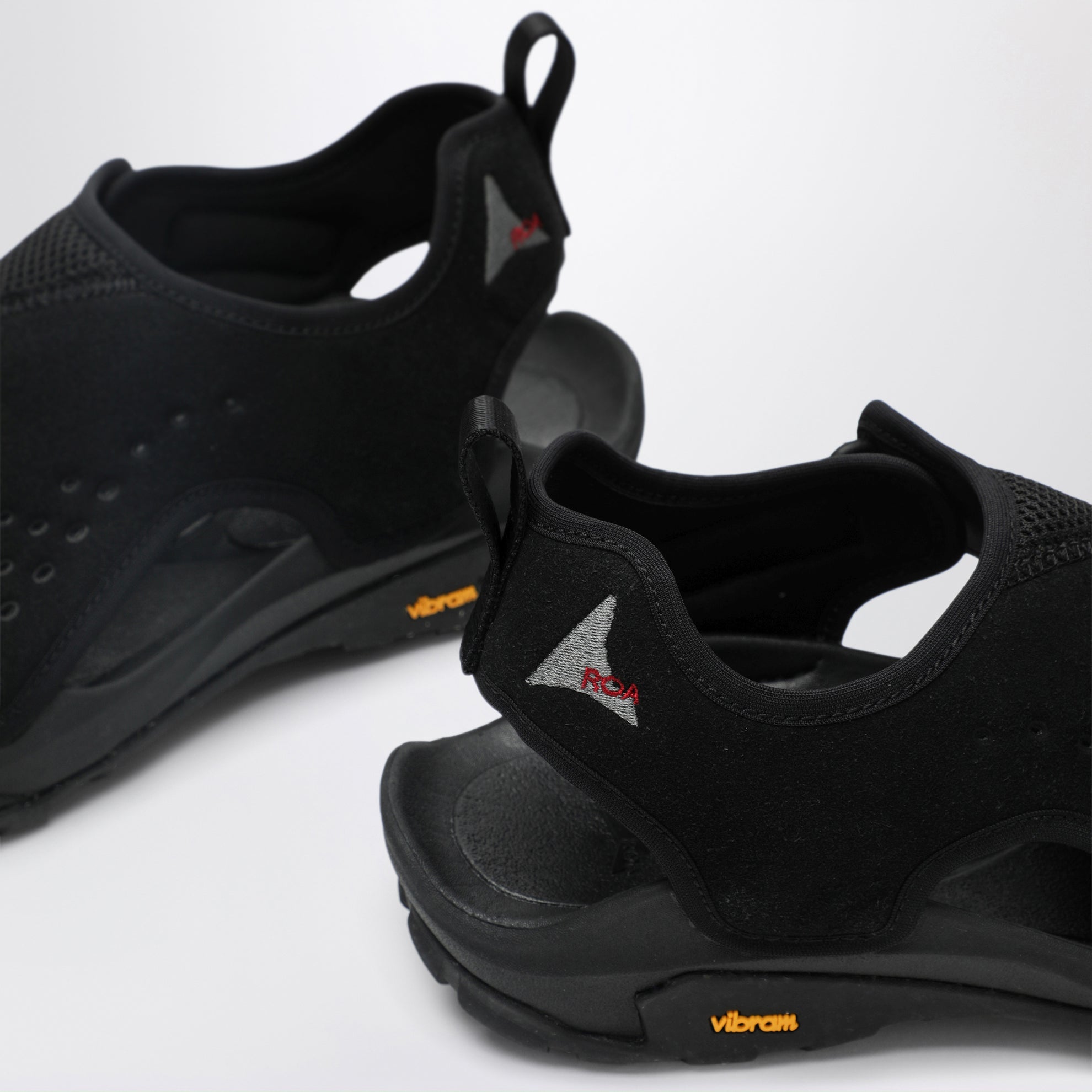 Arpy black sandals in mesh and microfiber