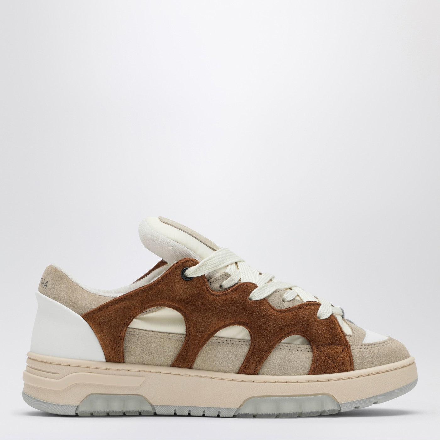 Baskets Model 1 crème/marron en mesh et daim