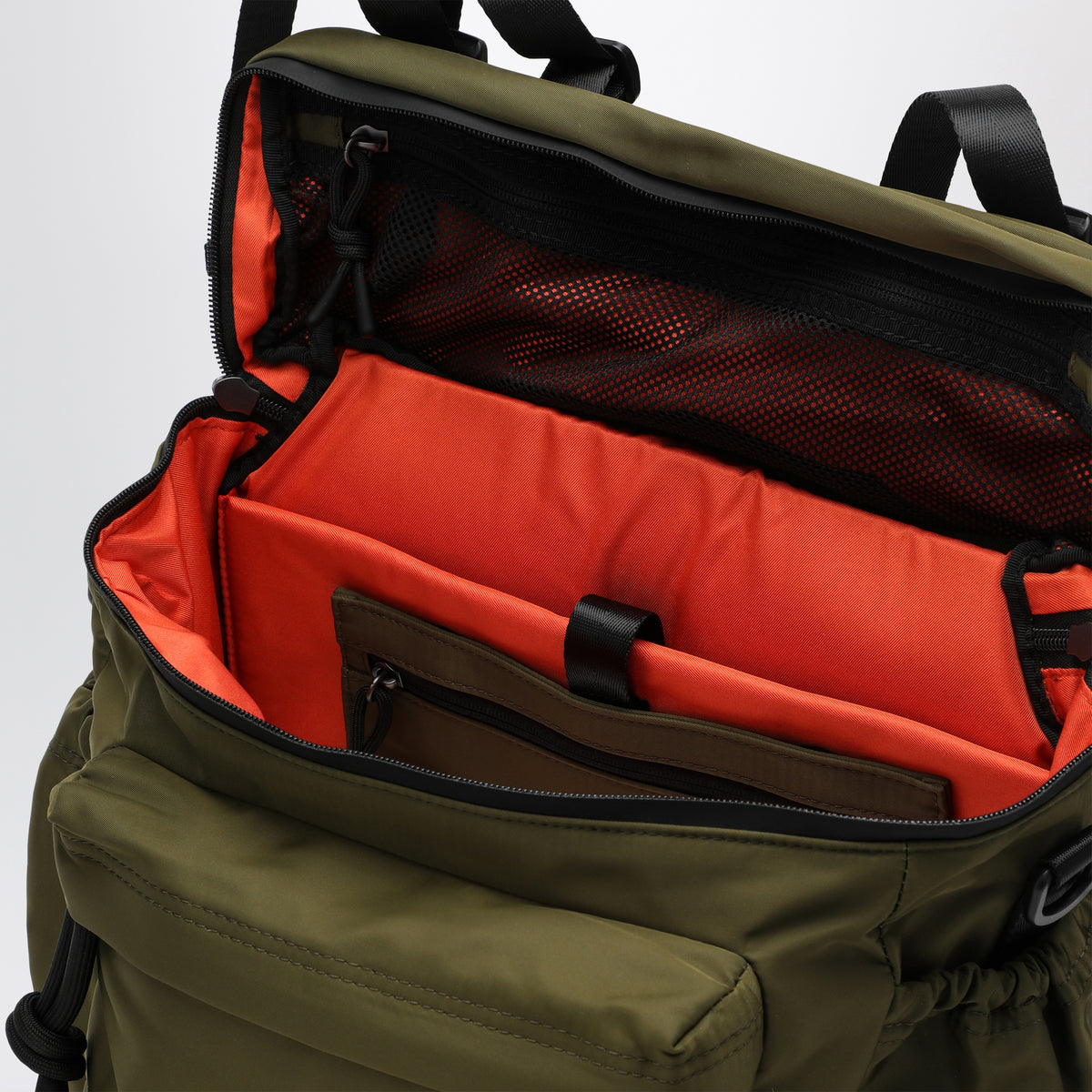 Rucksack >East+West<, mittlere Größe, dunkelgrün